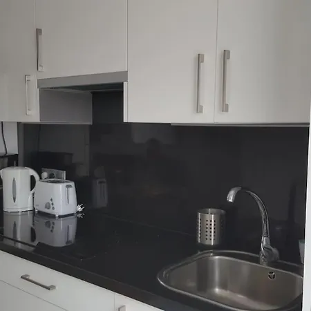 Sea View In בית נופש