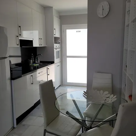 Sea View In Semesterbostad